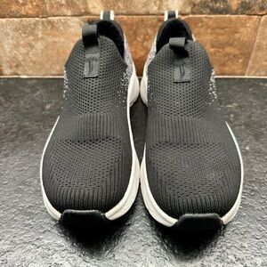 Skechers air-cooled arch fit size 8